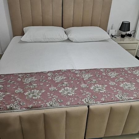 Guest House Emi Берат Экстерьер фото