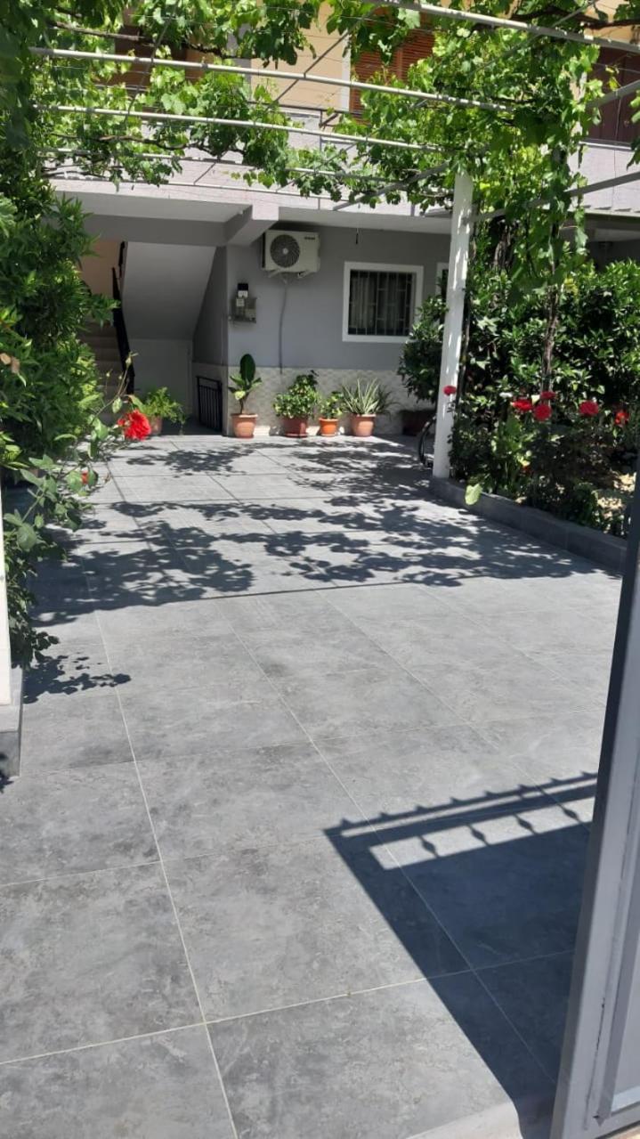 Guest House Emi Берат Экстерьер фото
